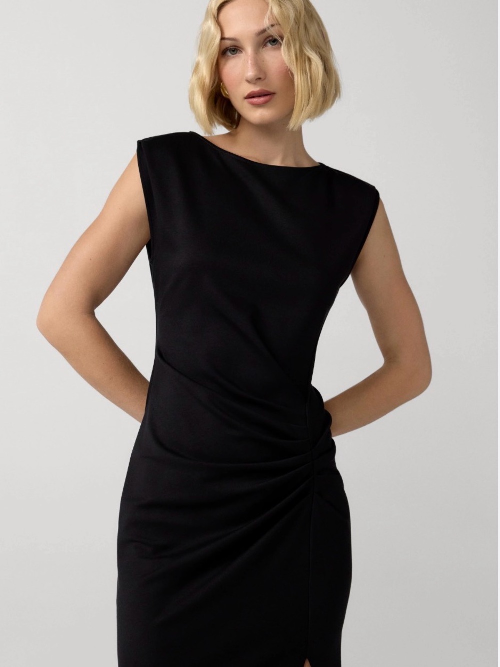 Diane Von Furstenberg Black Sleeveless Ruched Dress